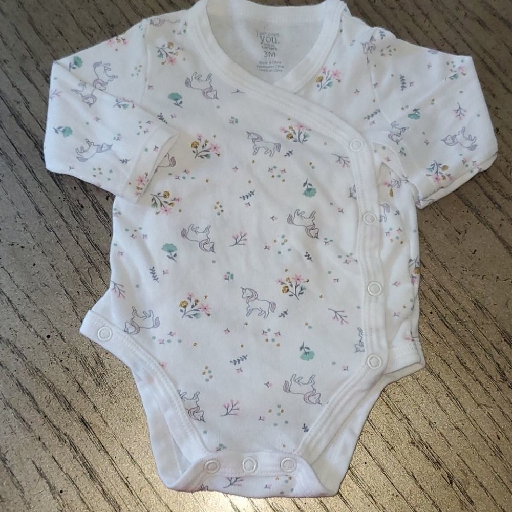 Carters girls 3 month long sleeeve onsie.